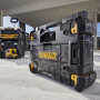 Зарядное устройство – радиоприемник DeWALT DWST1-81078