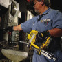 Аккумуляторный пистолет масляный DeWALT DCGG571M1